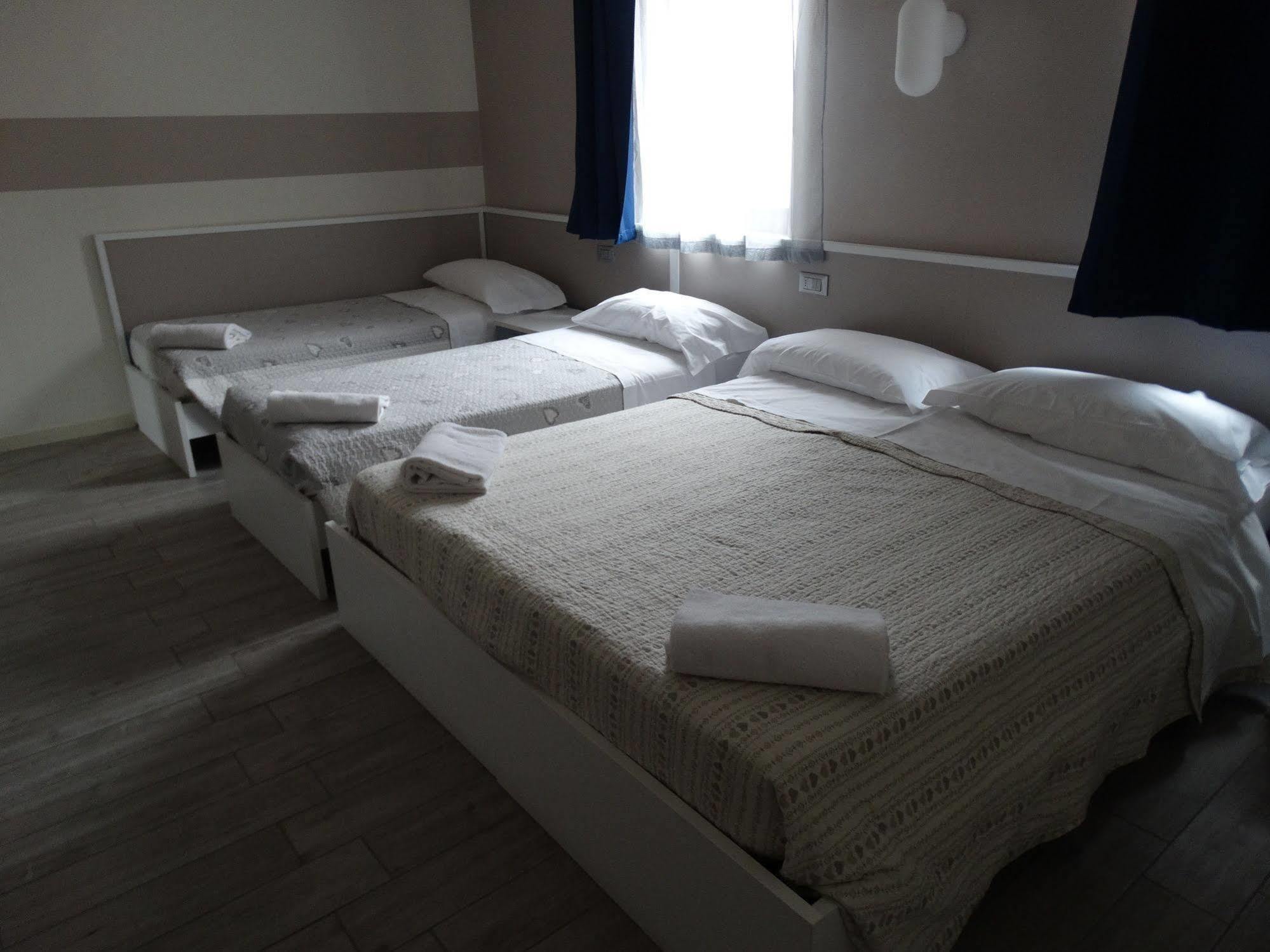 Hotel Moderno Грумелло-дель-Монте Екстер'єр фото